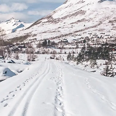 4 Bedroom Cozy In Straumgjerde Feriehus Brunstad