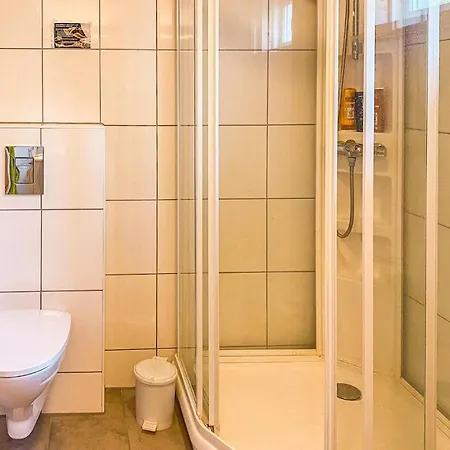Feriehus 4 Bedroom Cozy In Straumgjerde Brunstad