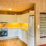 4 Bedroom Cozy In Straumgjerde Tatil Evi
