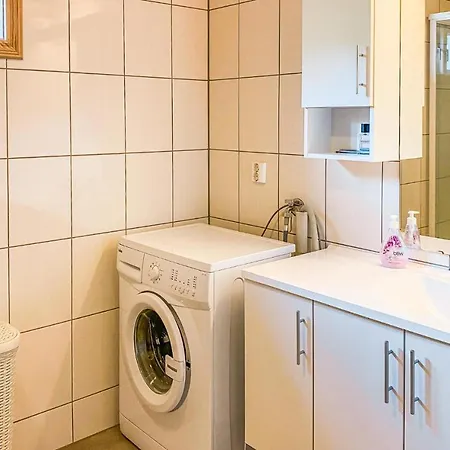 בית נופש 4 Bedroom Cozy In Straumgjerde